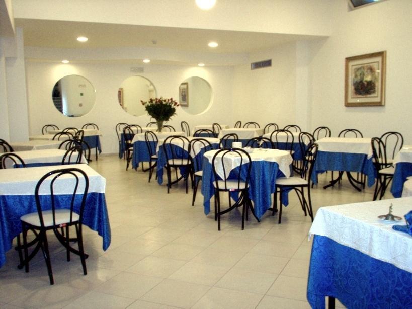 Hotel Mayor Сперлонга Екстериор снимка